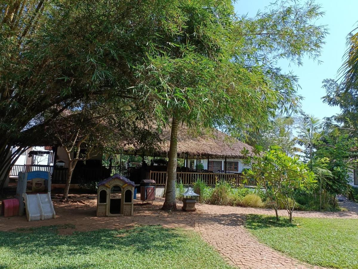 Deshadan Backwater Resort - The best sunrise view Alappuzha Exterior foto
