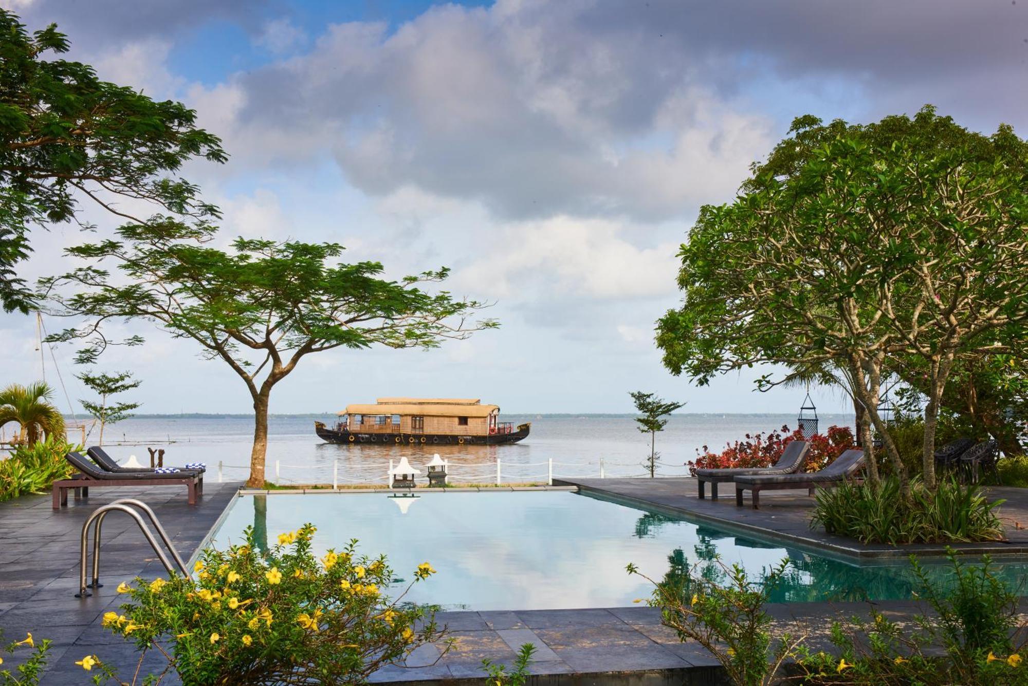 Deshadan Backwater Resort - The best sunrise view Alappuzha Exterior foto
